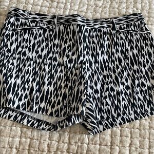 Laundry By Shelli Segal Black and White Patterned Skorts